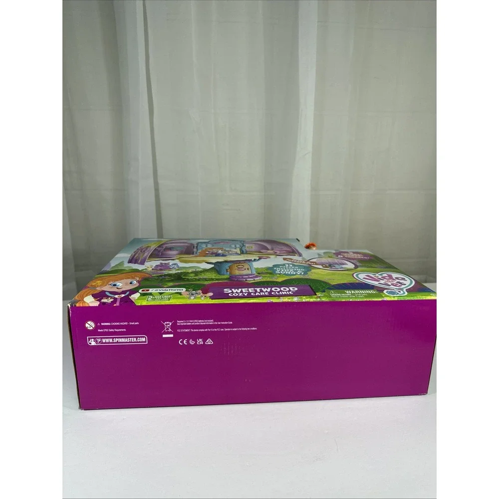 Vida the Vet Sweetwood Cozy Care Clinic Treehouse Playset New In Package
